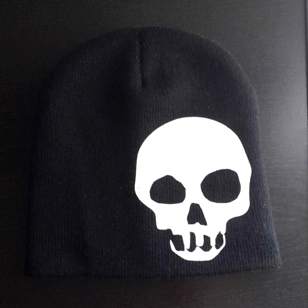 skull print beanie